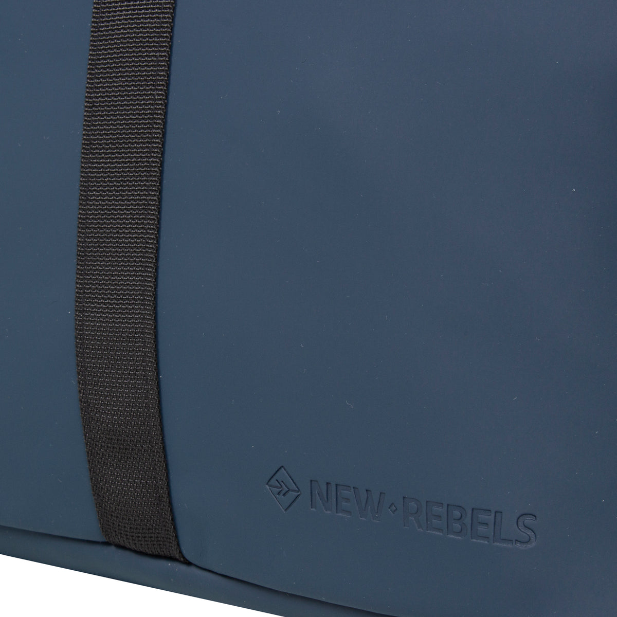 New Rebels Mart Roll Up Rolltop City Rucksack Los Angeles wasserabweisend navy blau