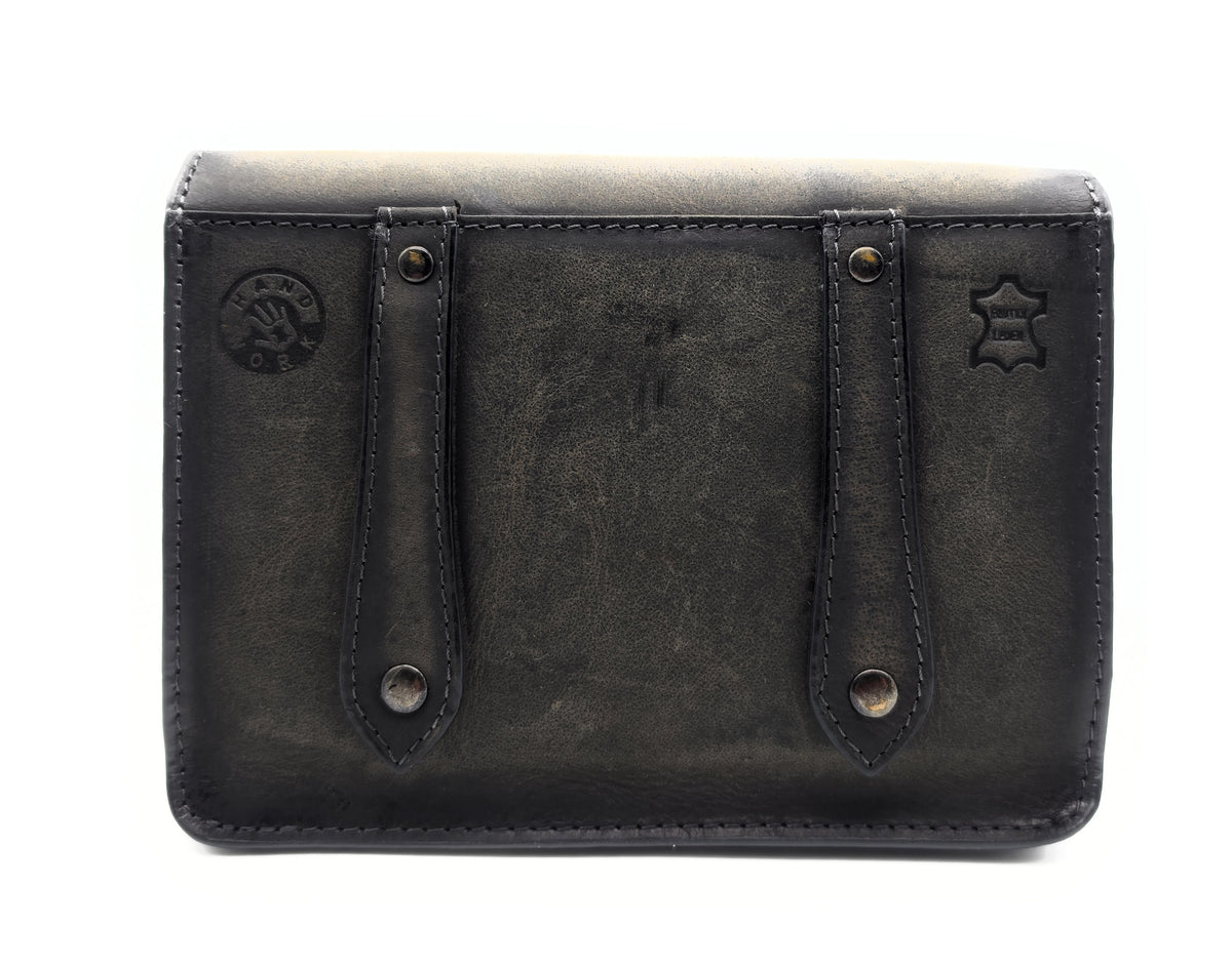 Jockey Club Hunterleder Gürteltasche grau – Detailansicht Vintage-Leder