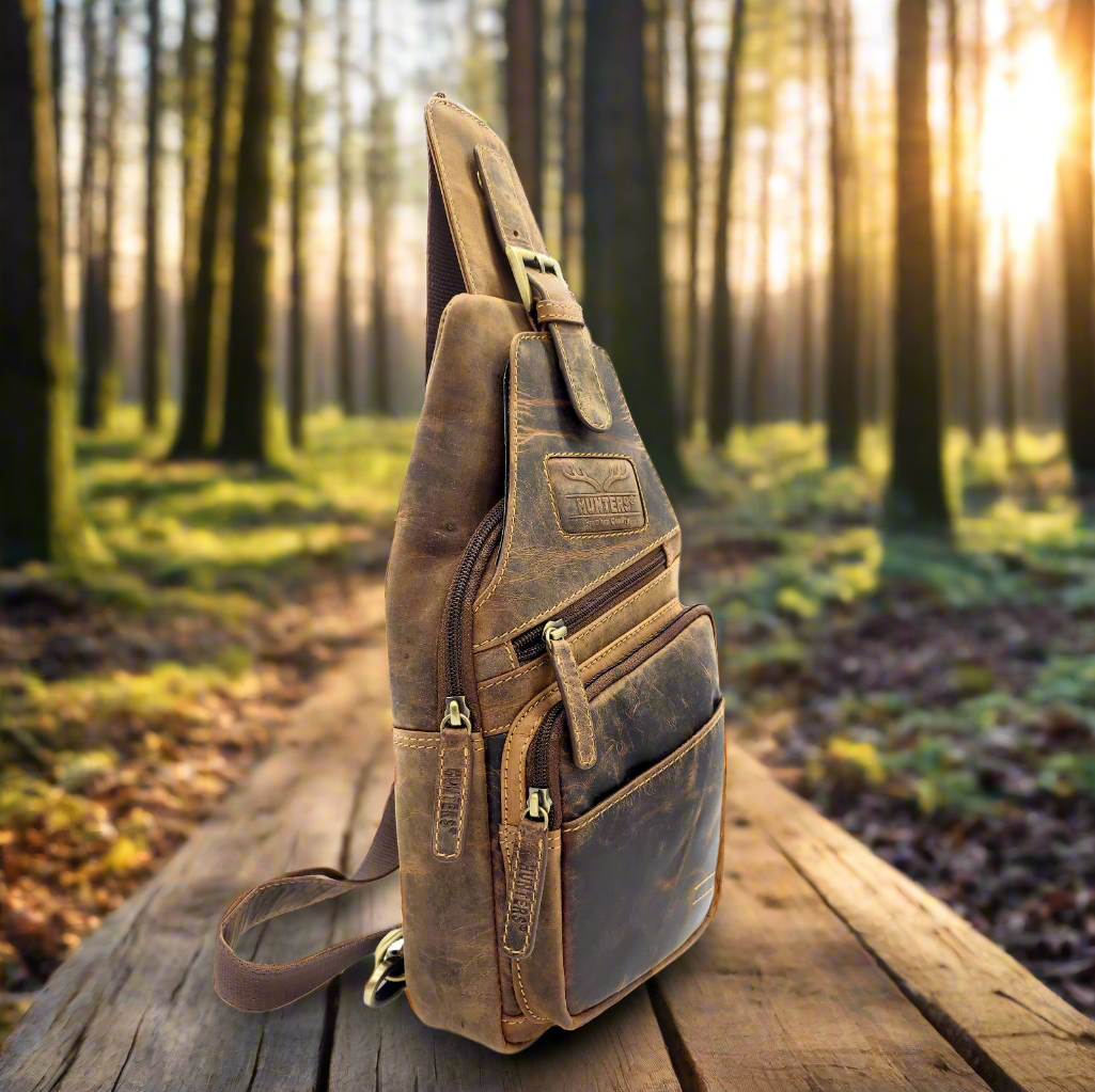 Hunters Crossbag Slingbag aus echtem Hunterleder – Vintage-Umhängetasche mit Platz für 0,33L Wasserflasche & Tablet