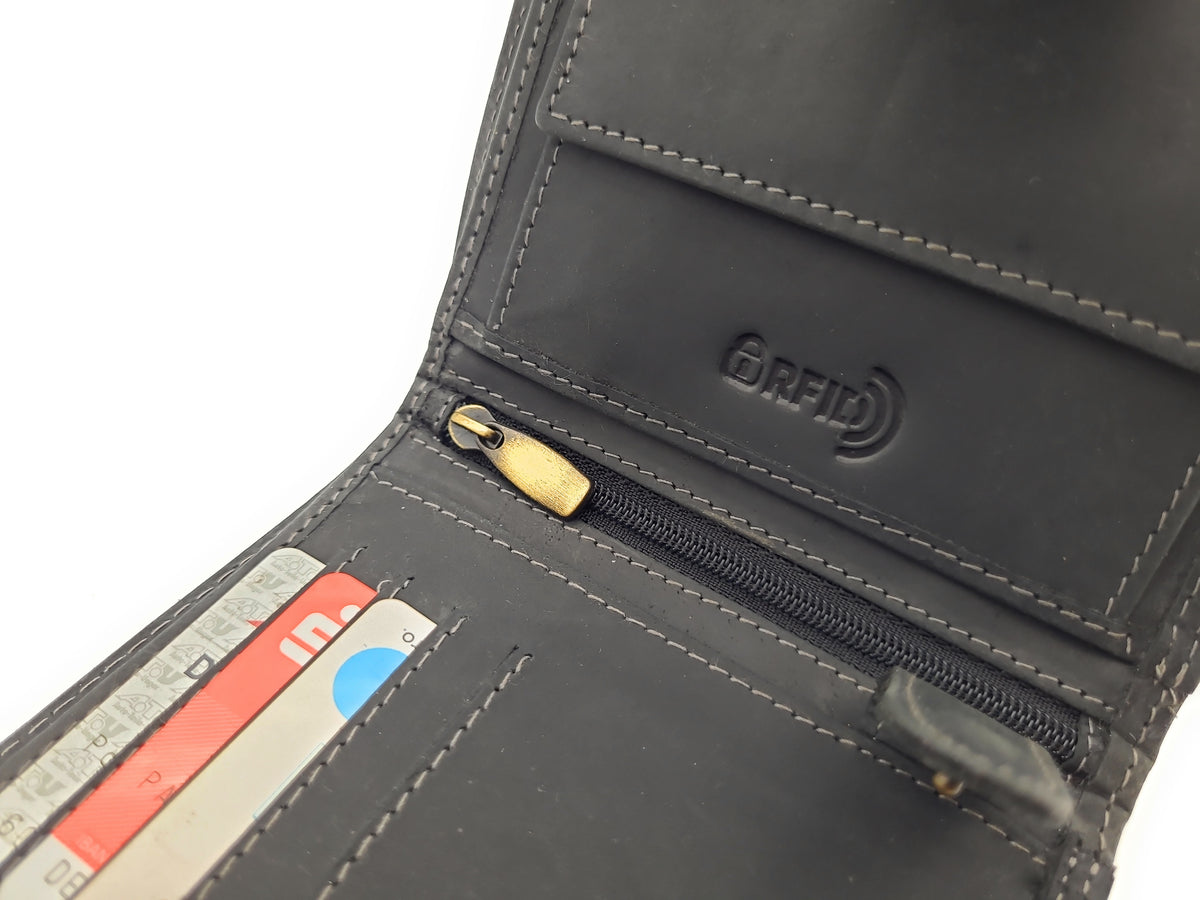 Jockey Club Büffel Voll-Leder Geldbörse mit RFID-Schutz & Außenriegel – Schwarzes Portemonnaie mit 10 Kartenfächern