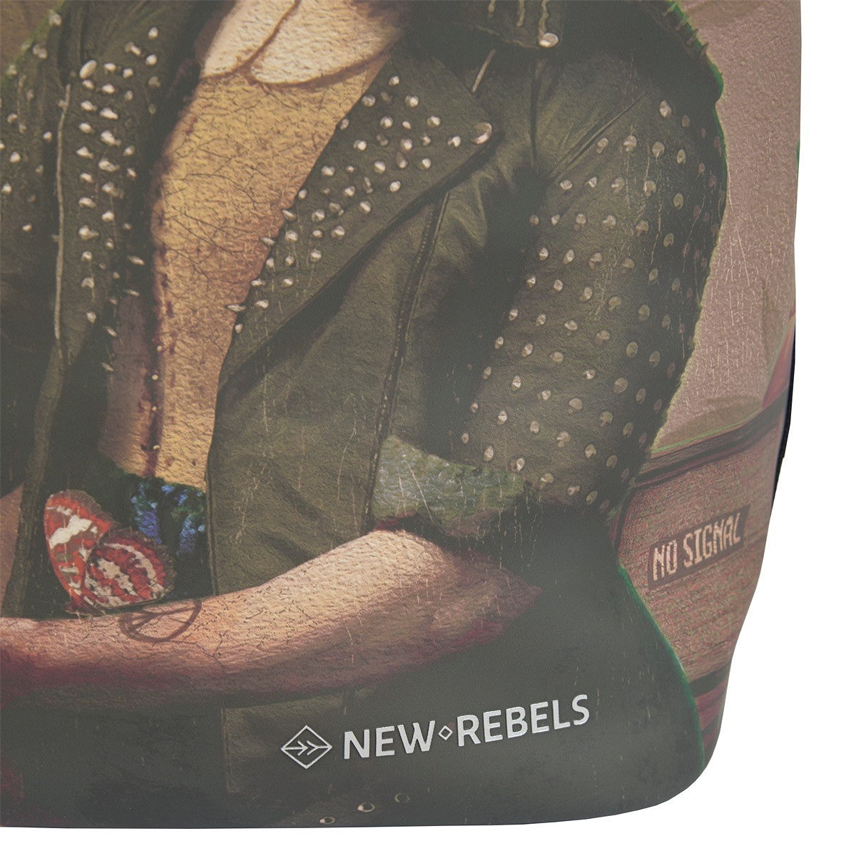 New Rebels Milkmaid Rucksack mit 15 Liter Volumen und Hanfblatt-Motiv