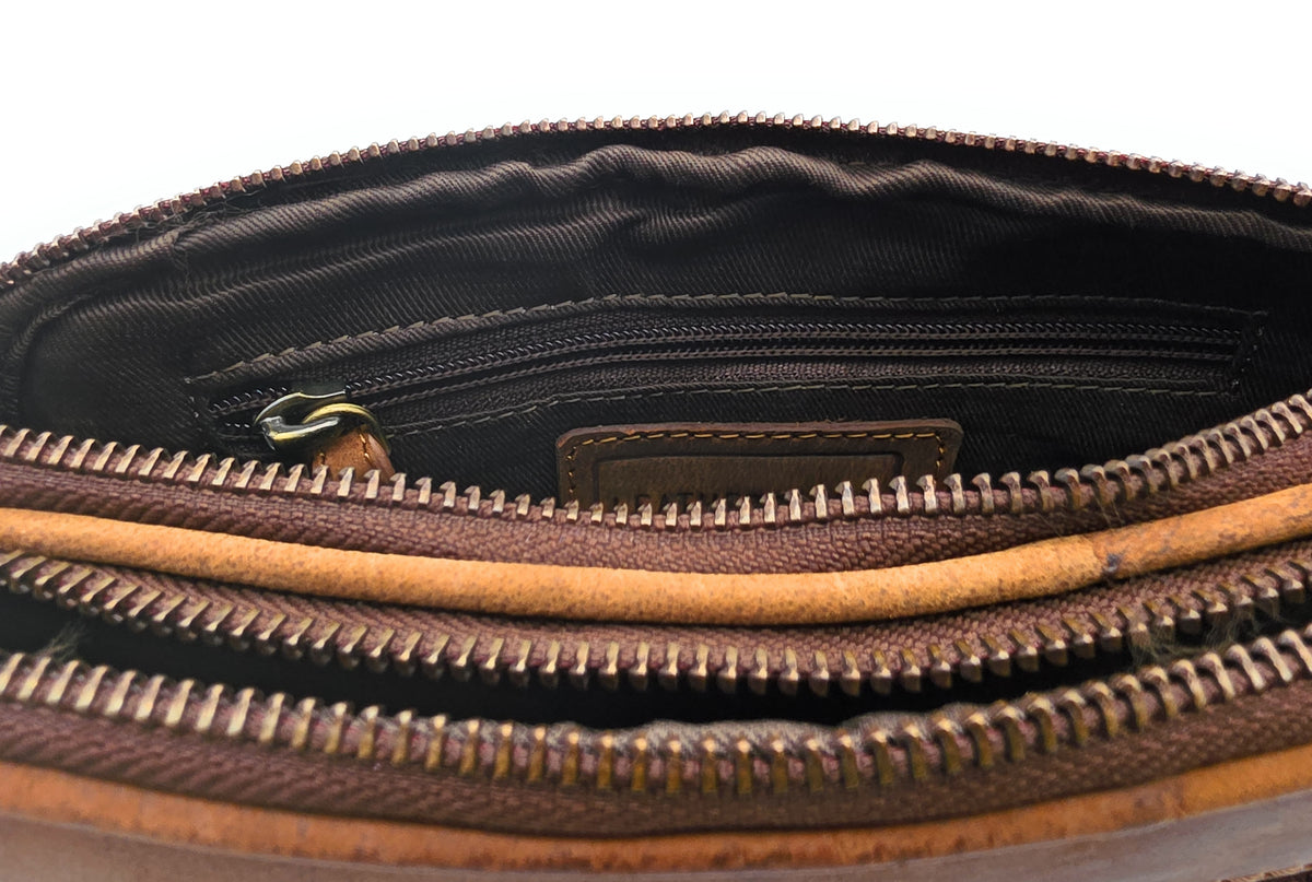Leatherfox Gürteltasche XXL Büffelleder – 2 Hauptfächer, Hüfttasche Echtleder 21 cm