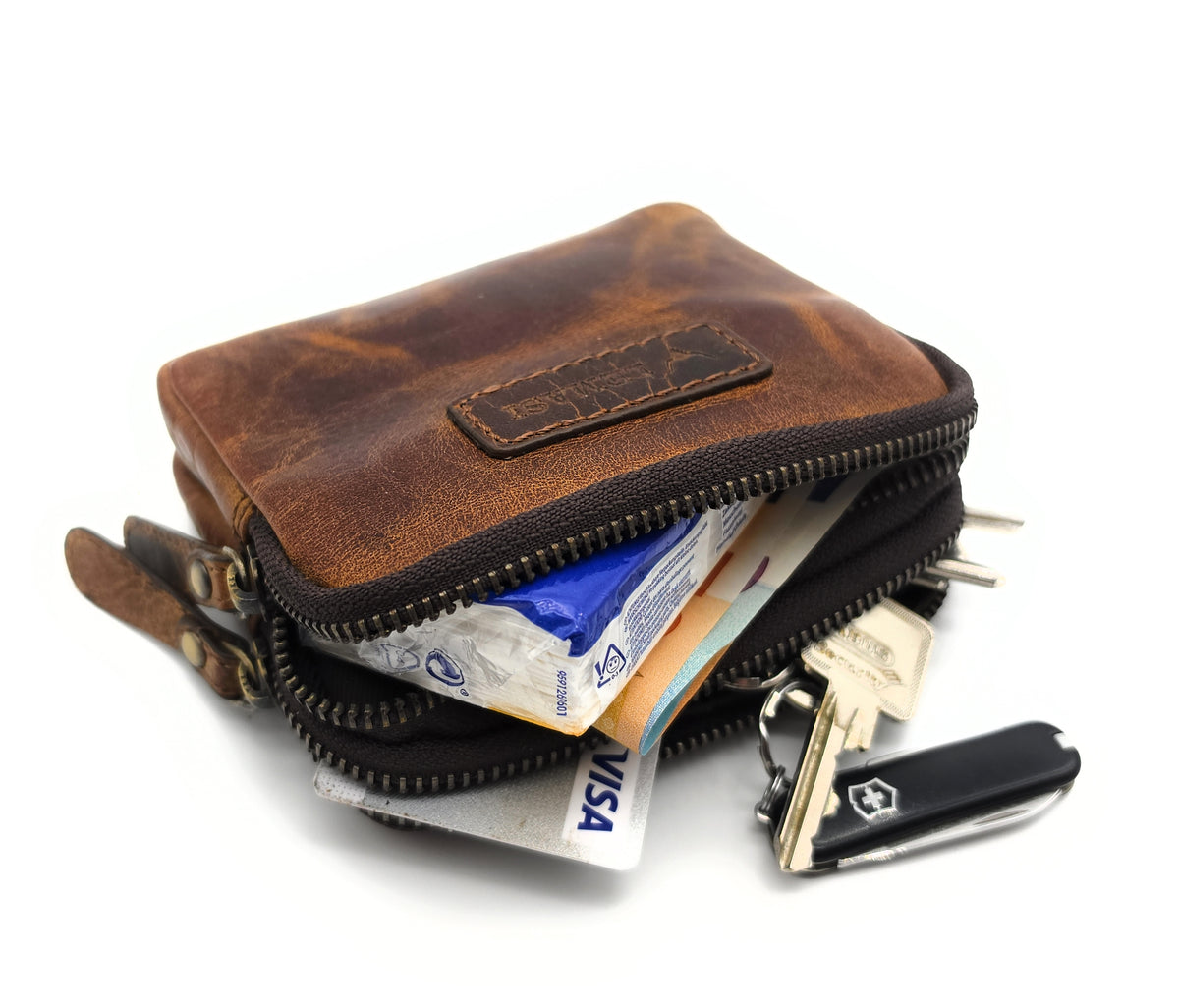 Lemasi Mini Gürteltasche aus Büffel-Hunterleder – Braun, 2 Reißverschlussfächer