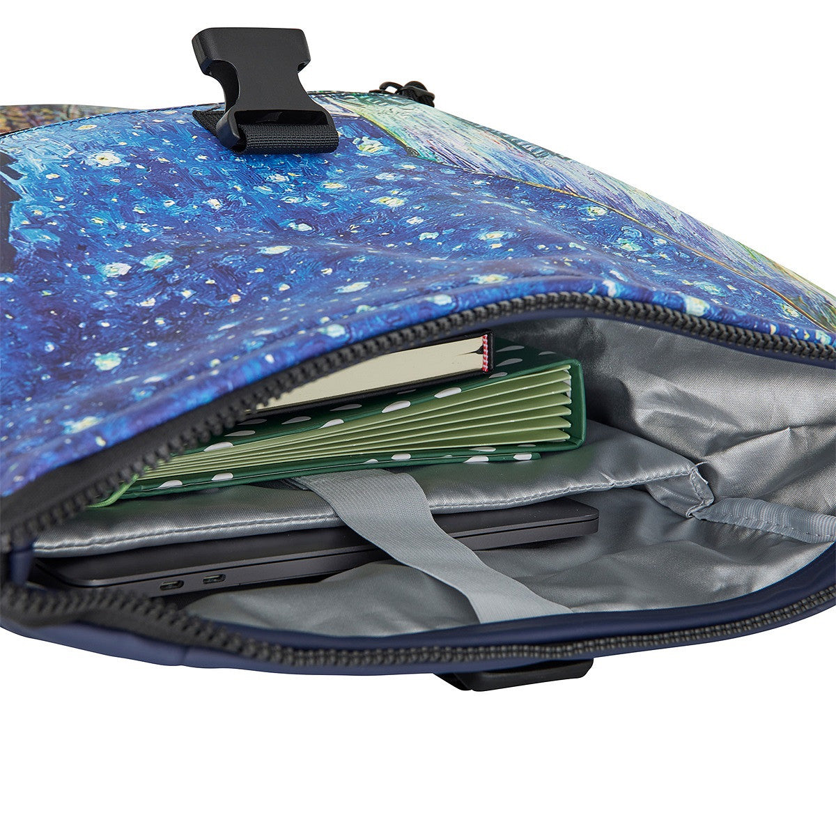 New Rebels New York Van Gogh Rucksack – Caféterrasse am Abend, Rolltop, wasserabweisend, 15" Laptopfach