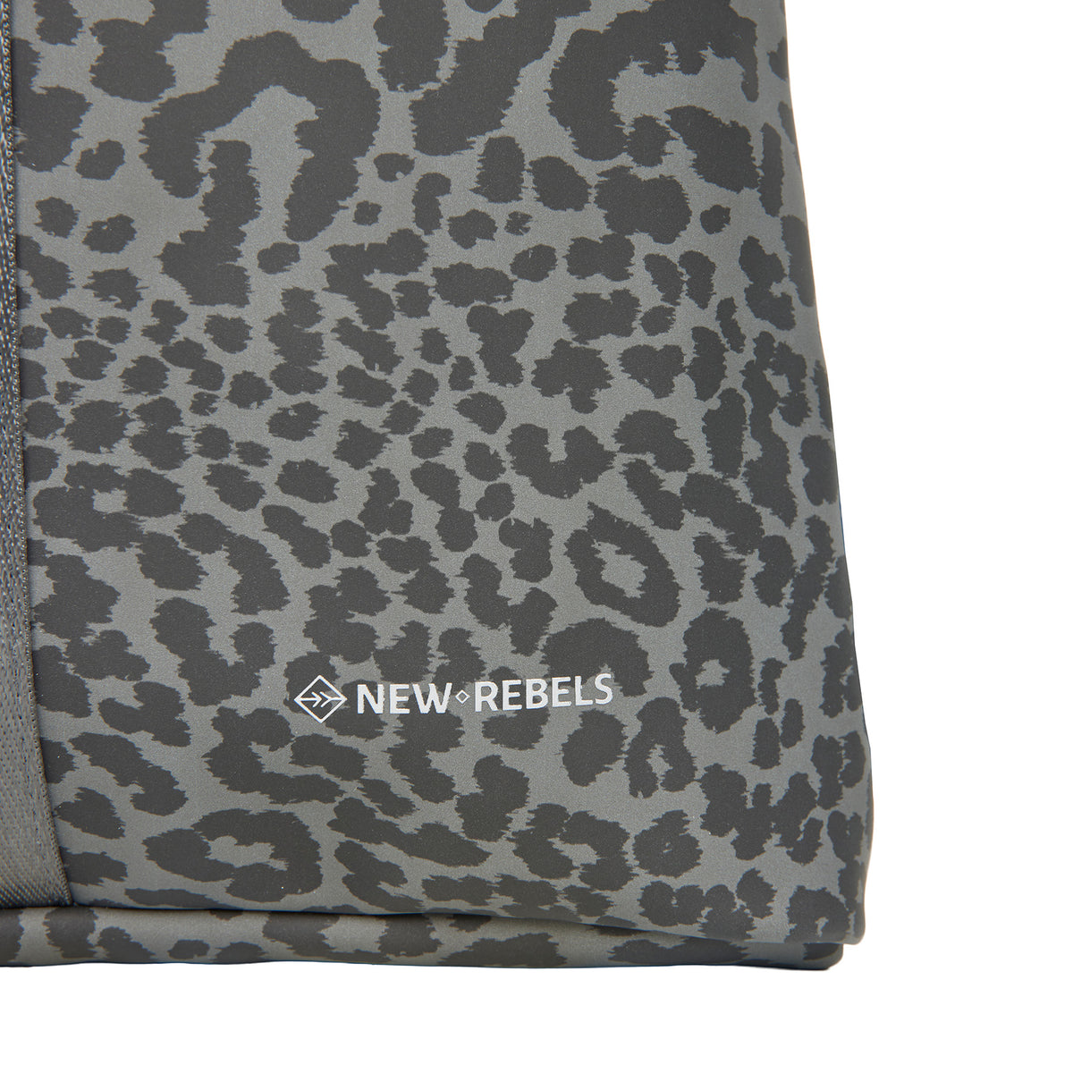 New Rebels Urban Roll Up Rolltop City Rucksack Los Angeles wasserabweisend Leopard anthrazit