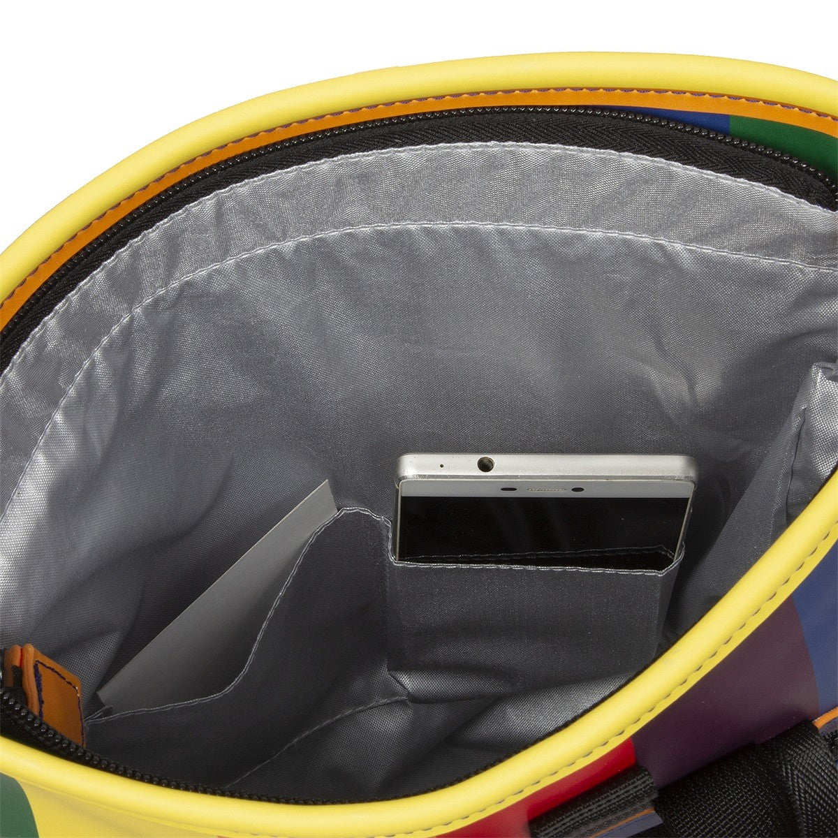 New Rebels Mart Roll Up Rolltop City Rucksack Los Angeles wasserabweisend Regenbogen