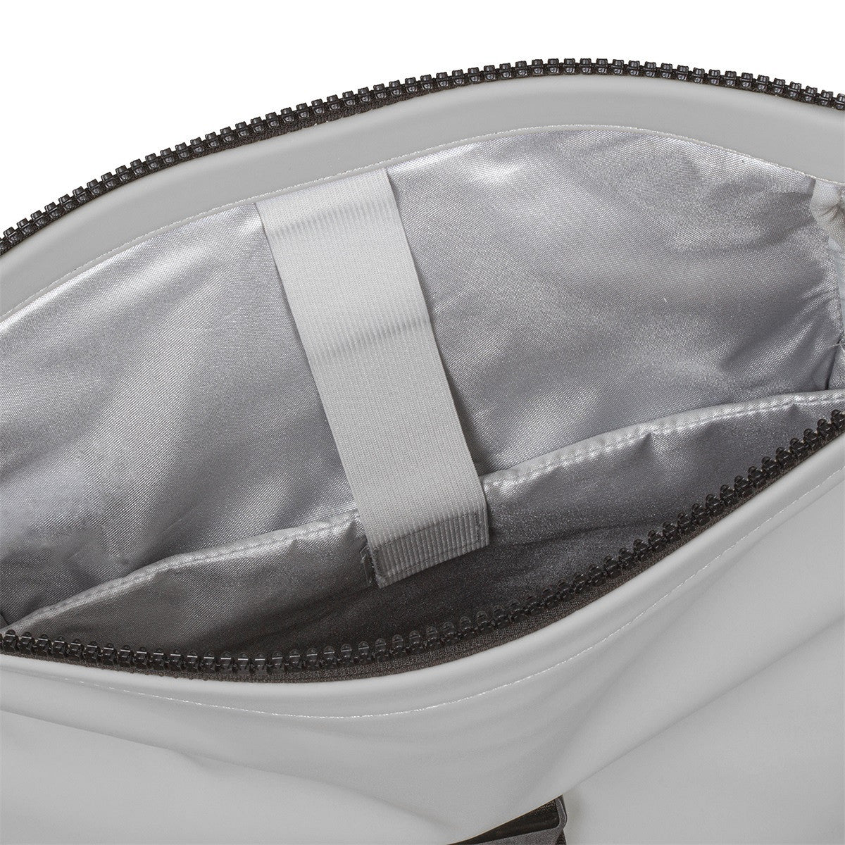 New Rebels New York Rolltop Rucksack Grau – wasserabweisend, 15" Laptopfach, 15 L